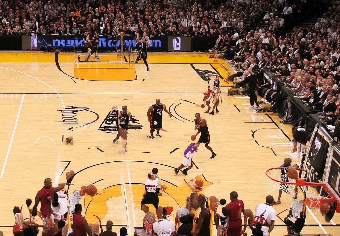 2011年NBA总决赛：科比与詹姆斯巅峰对决纪实(图2)