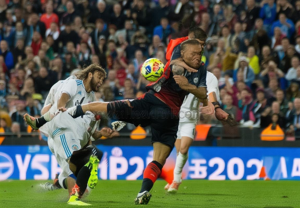 2018马德里德比：巅峰对决背后的激情与智慧(图3)